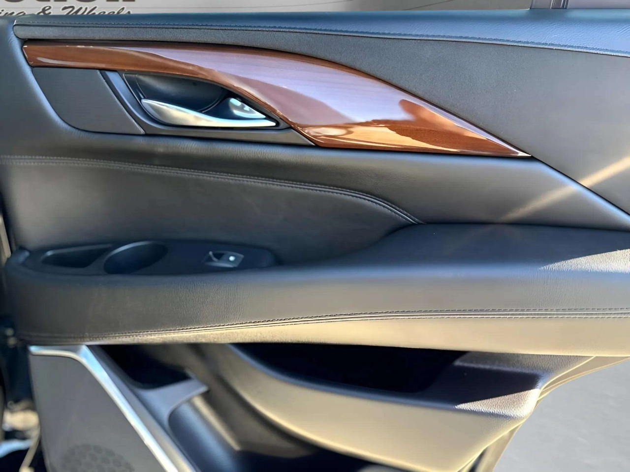 Cadillac Escalade Luxury 2WD 2020