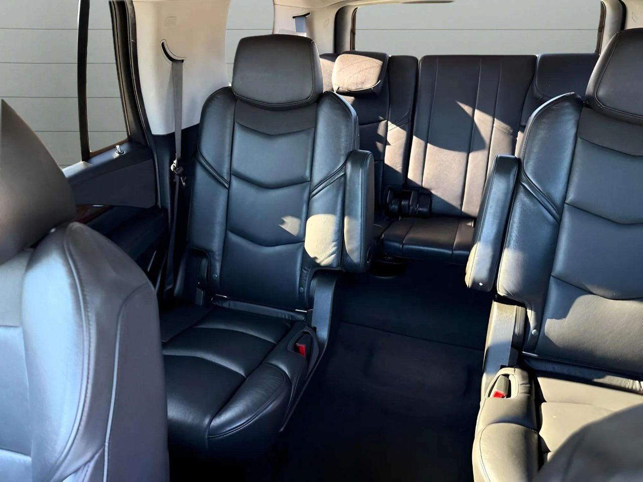 Cadillac Escalade Luxury 2WD 2020