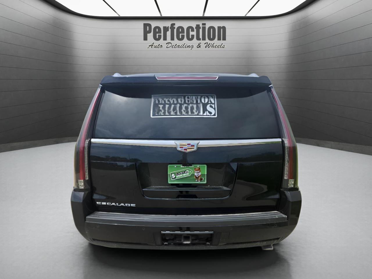 Cadillac Escalade Luxury 2WD 2020
