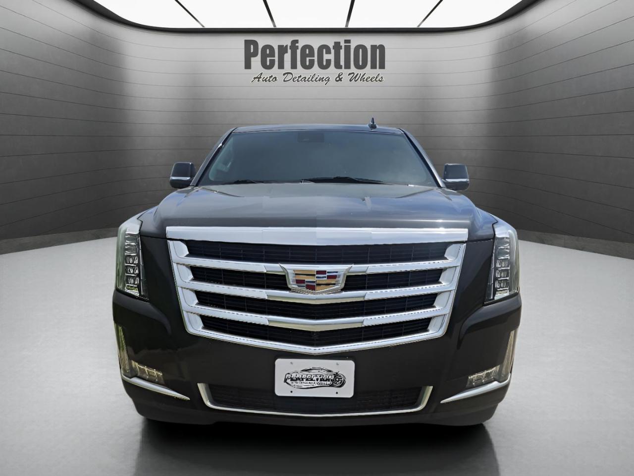 Cadillac Escalade Luxury 2WD 2020