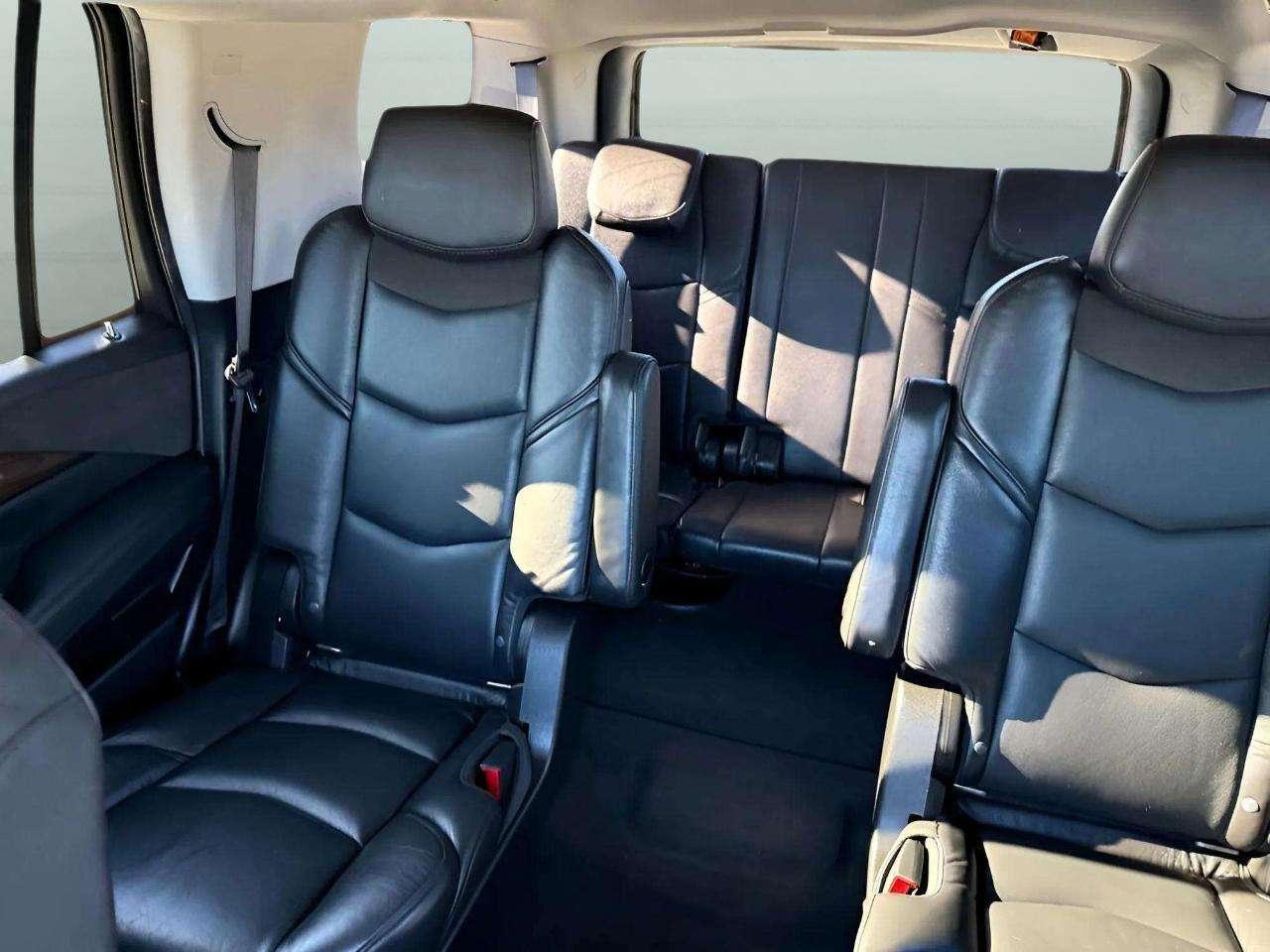 Cadillac Escalade Luxury 2WD 2020