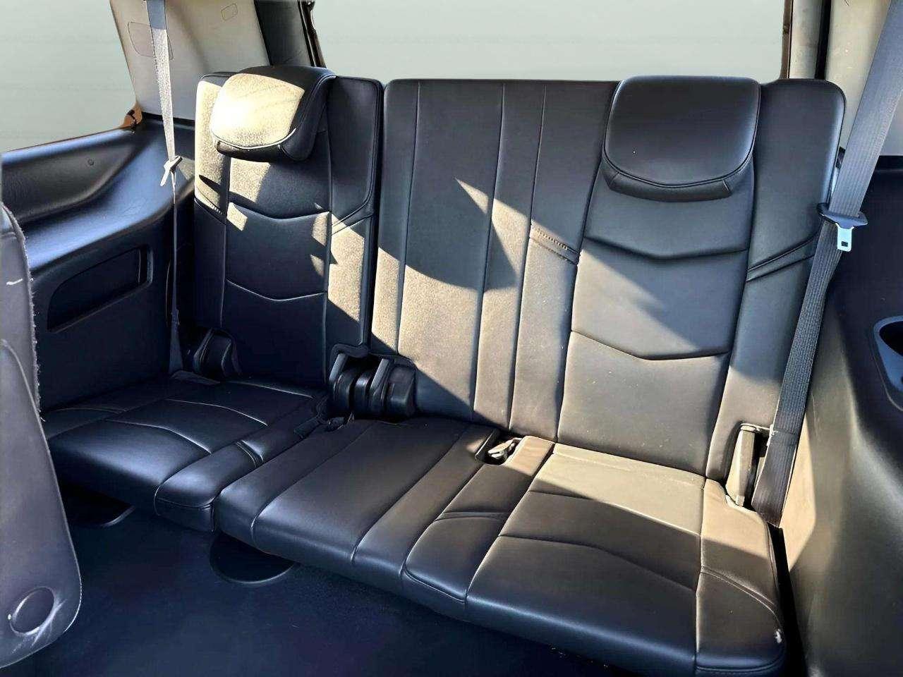 Cadillac Escalade Luxury 2WD 2020