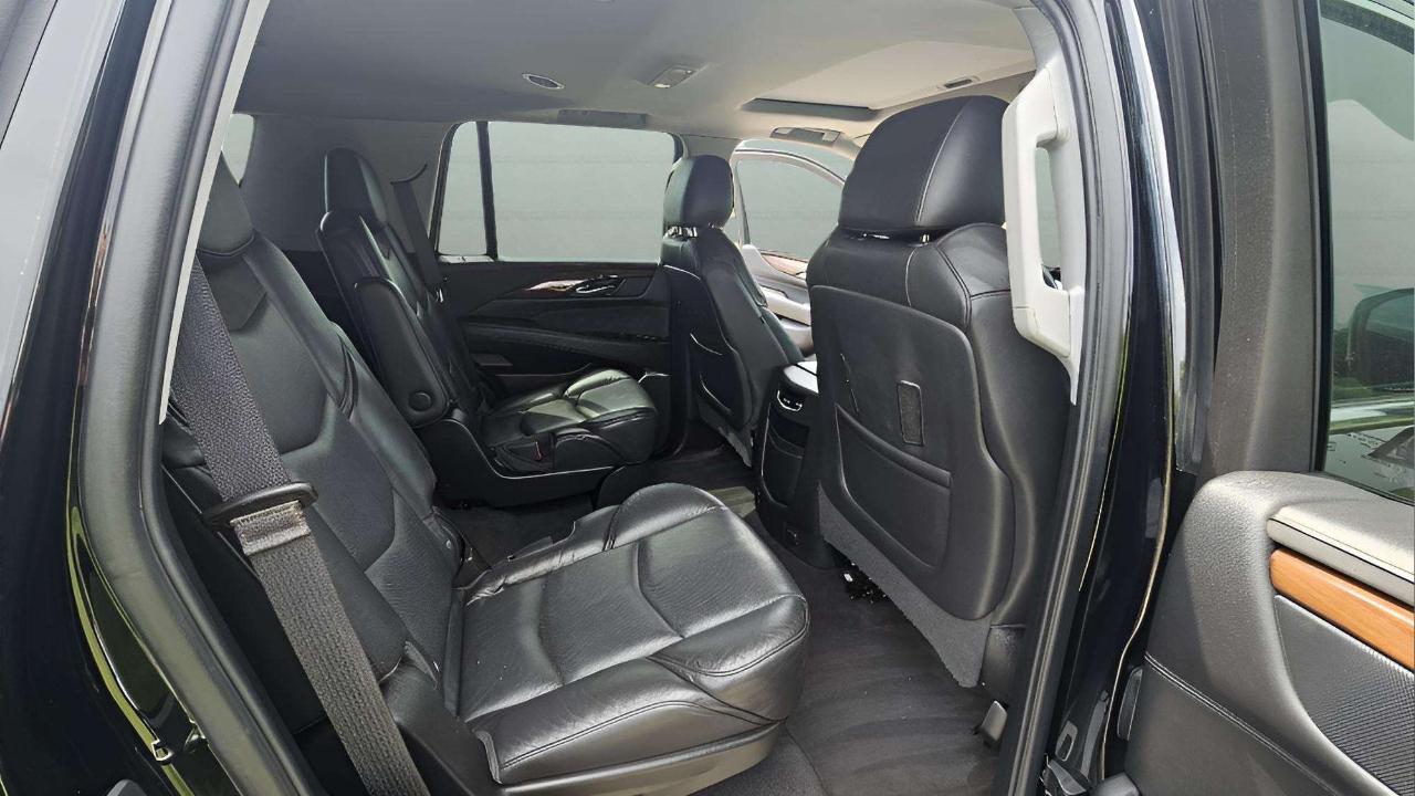 Cadillac Escalade Luxury 2WD 2020