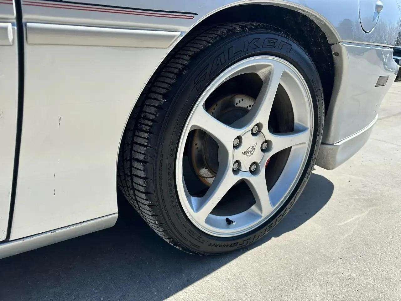 Chevrolet Camaro Z28 Coupe 1995