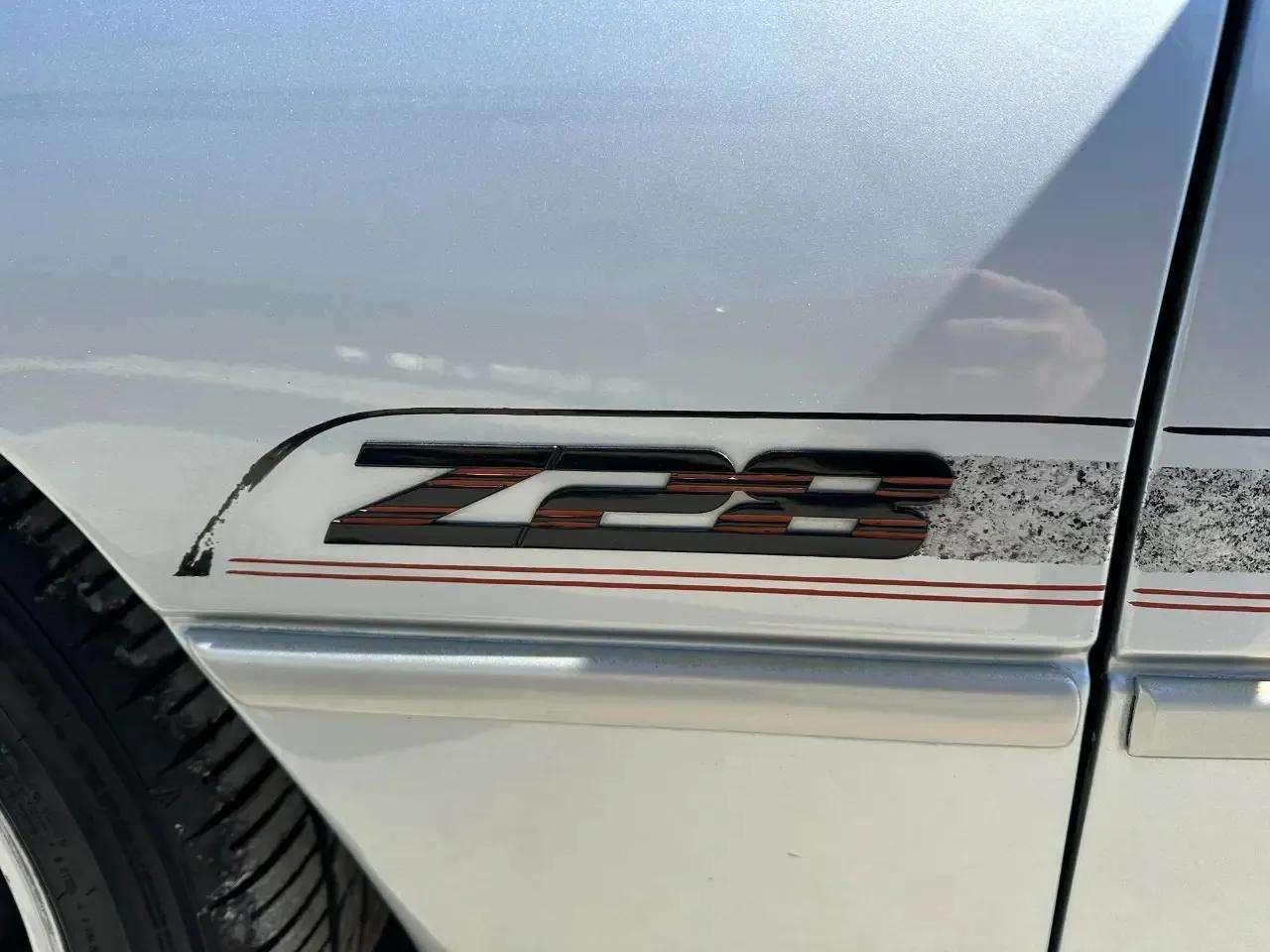 Chevrolet Camaro Z28 Coupe 1995