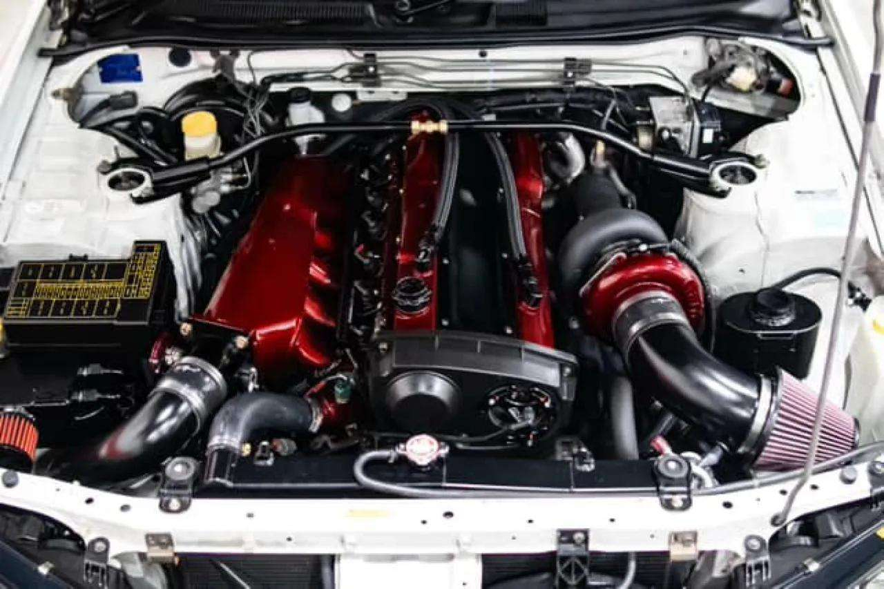 Nissan Skyline  1998