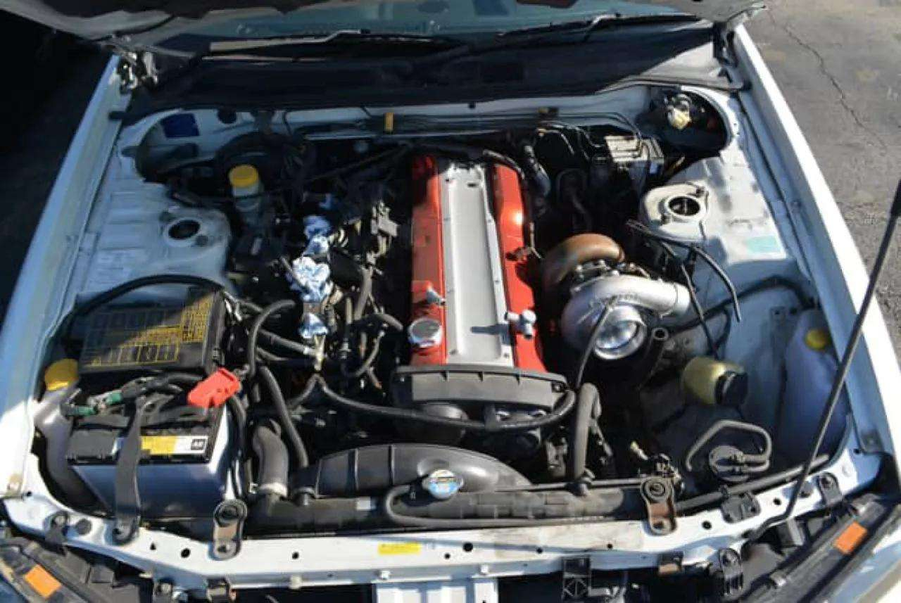 Nissan Skyline  1998