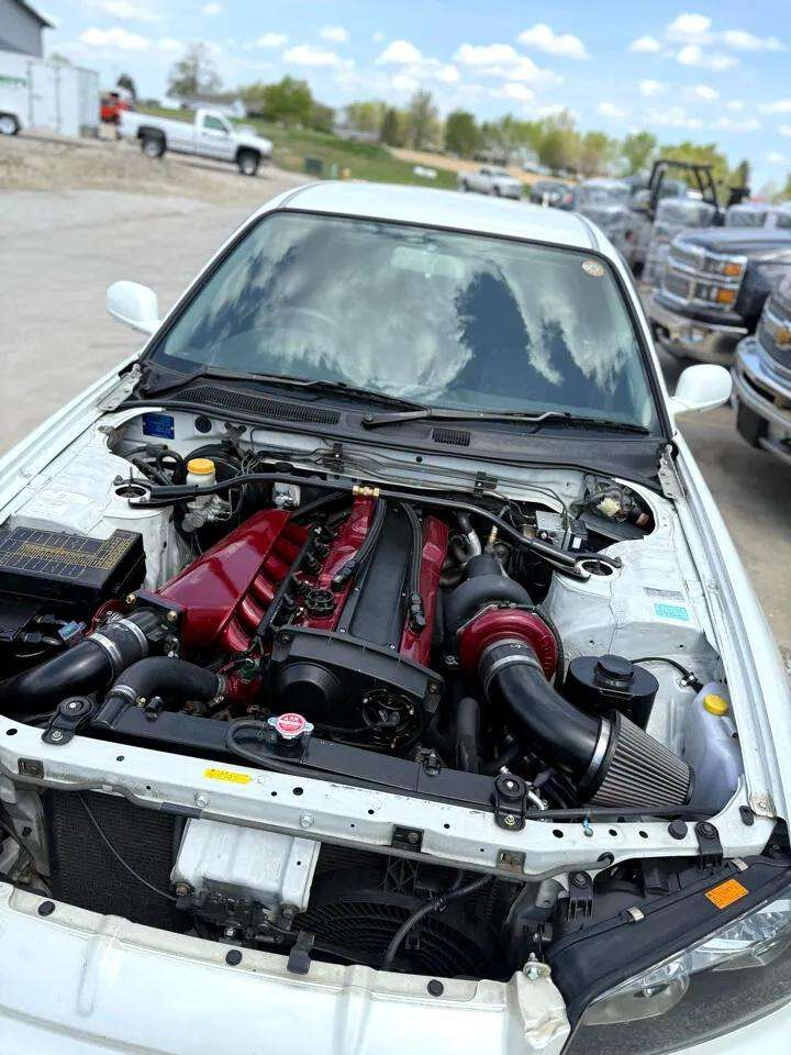 Nissan Skyline  1998