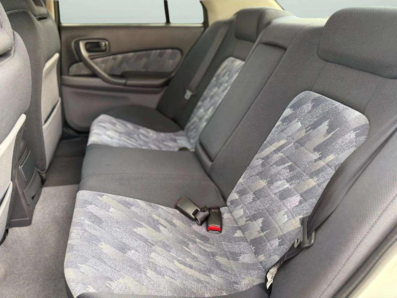 Nissan Skyline  1998