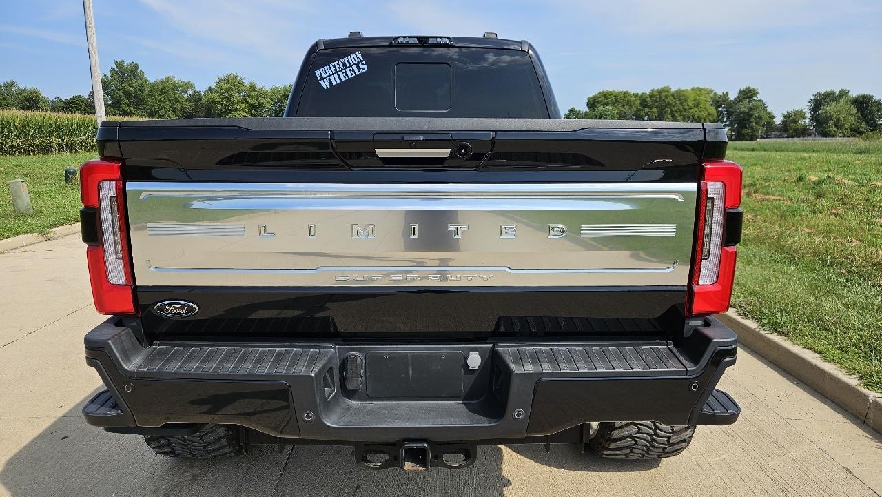 Ford F-250 SD Limited Crew Cab 4WD 2024