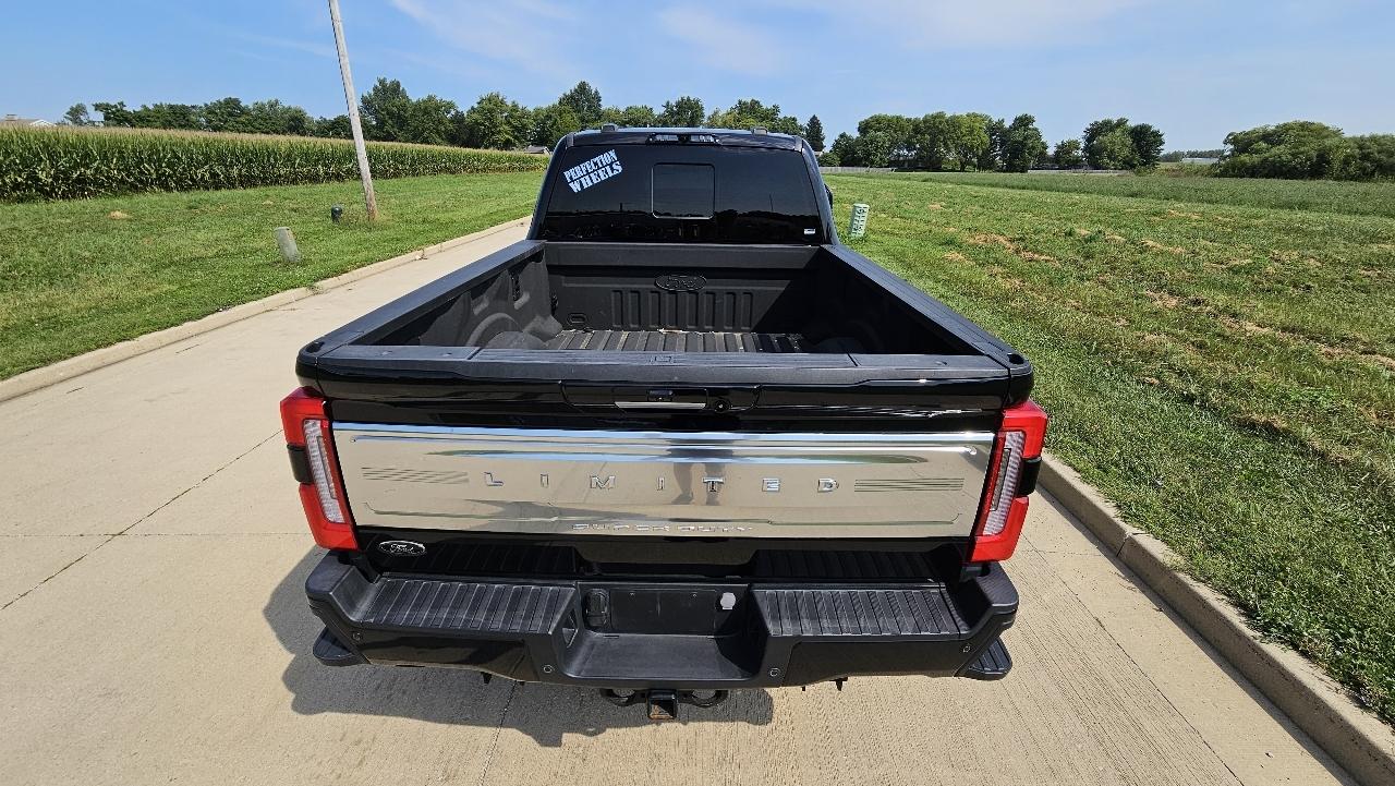 Ford F-250 SD Limited Crew Cab 4WD 2024
