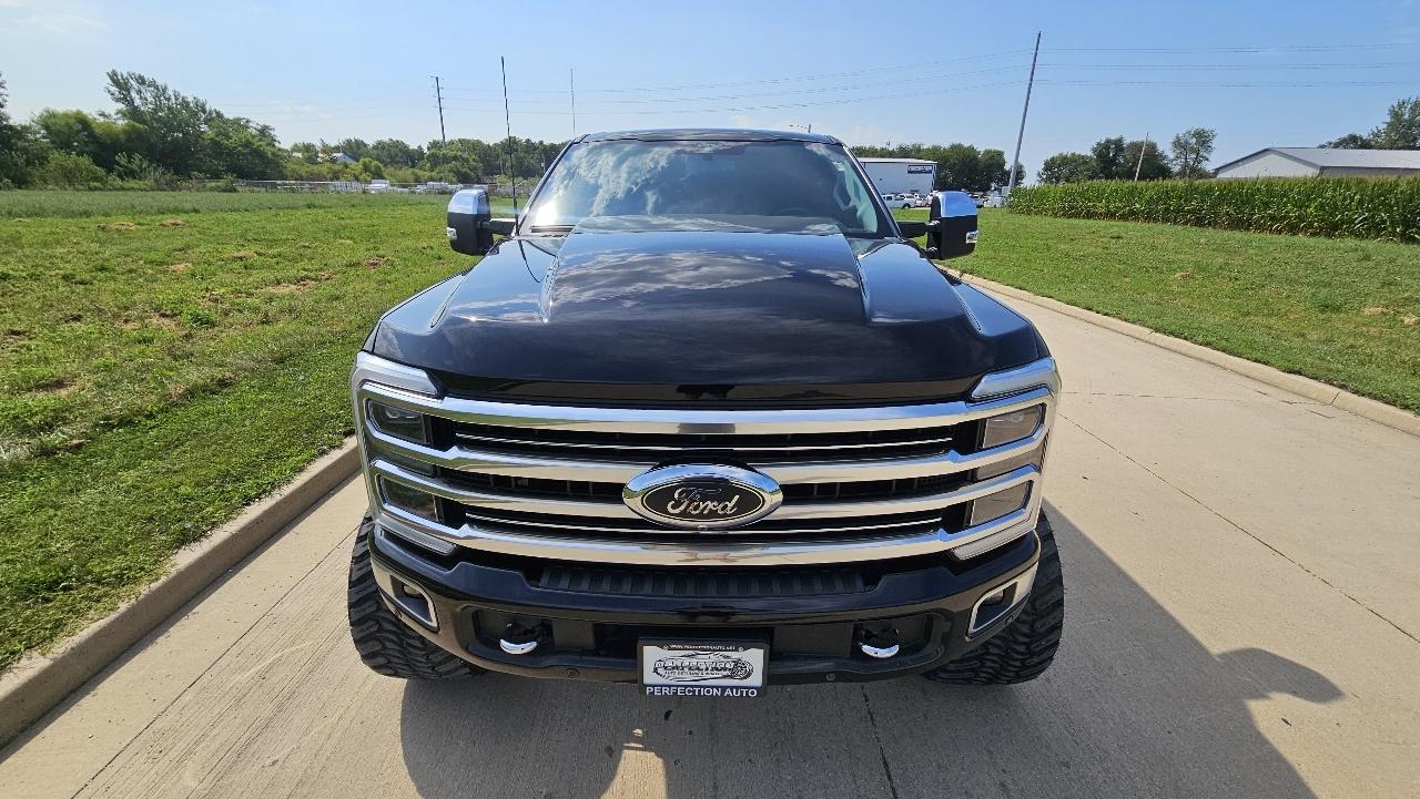 Ford F-250 SD Limited Crew Cab 4WD 2024