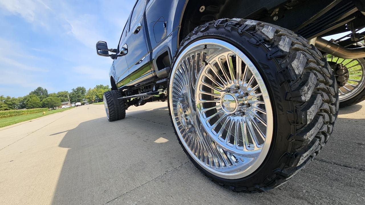 Ford F-250 SD Limited Crew Cab 4WD 2024