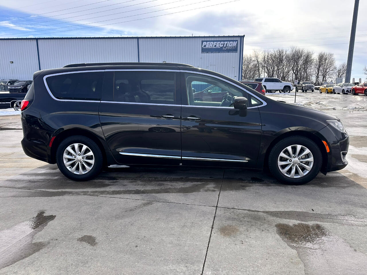 Chrysler Pacifica Touring-L 2017