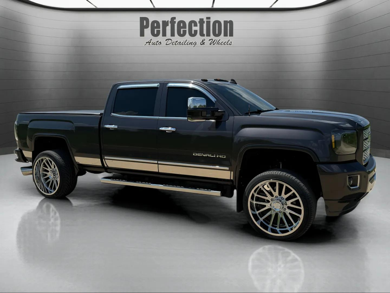 GMC Sierra 2500HD Denali Crew Cab 4WD 2015