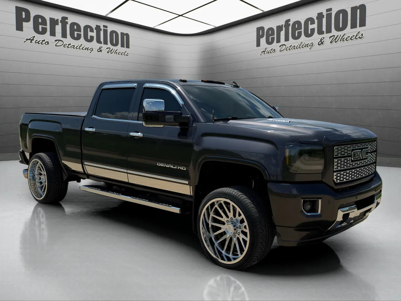 GMC Sierra 2500HD Denali Crew Cab 4WD 2015
