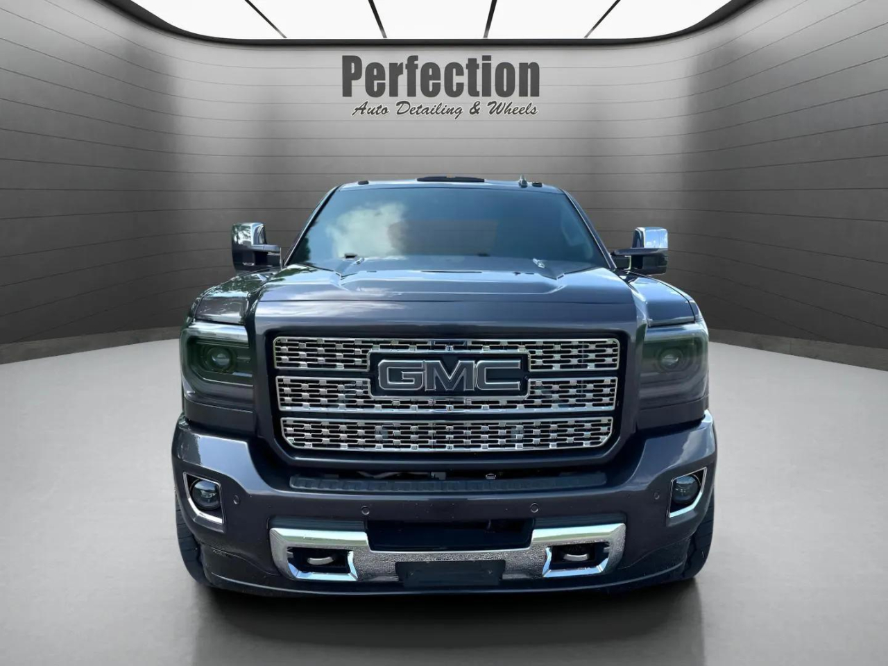 GMC Sierra 2500HD Denali Crew Cab 4WD 2015