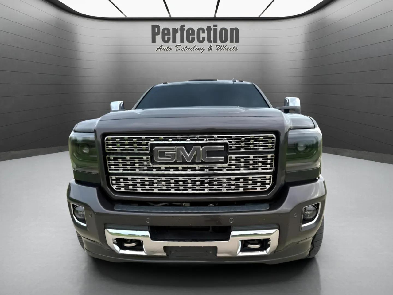 GMC Sierra 2500HD Denali Crew Cab 4WD 2015