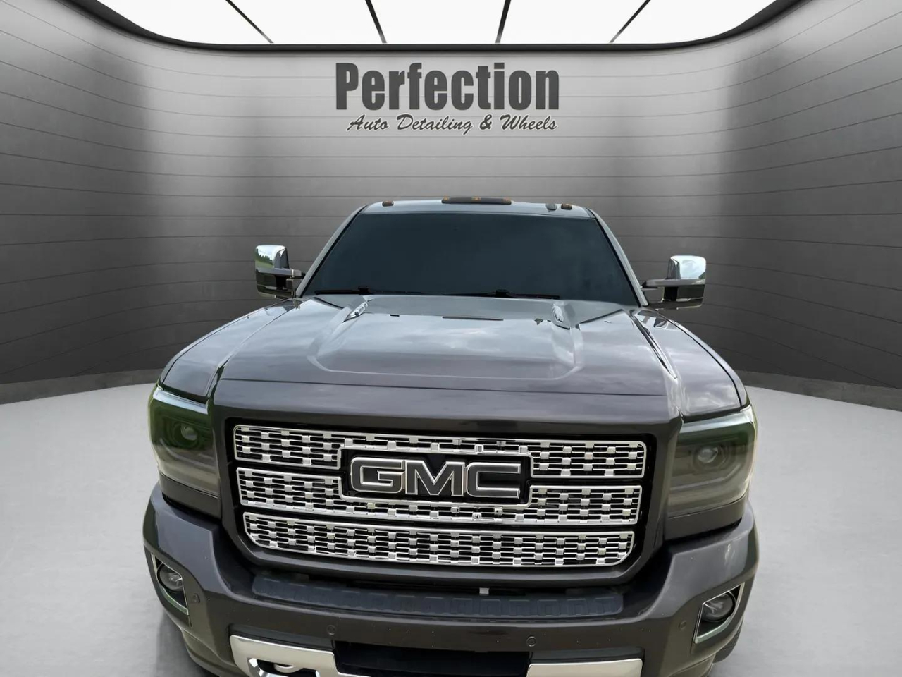 GMC Sierra 2500HD Denali Crew Cab 4WD 2015