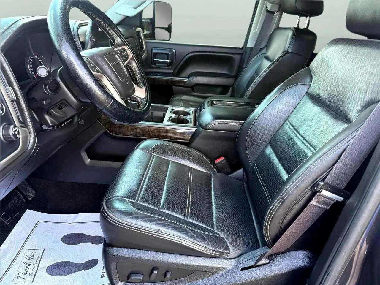 GMC Sierra 2500HD Denali Crew Cab 4WD 2015