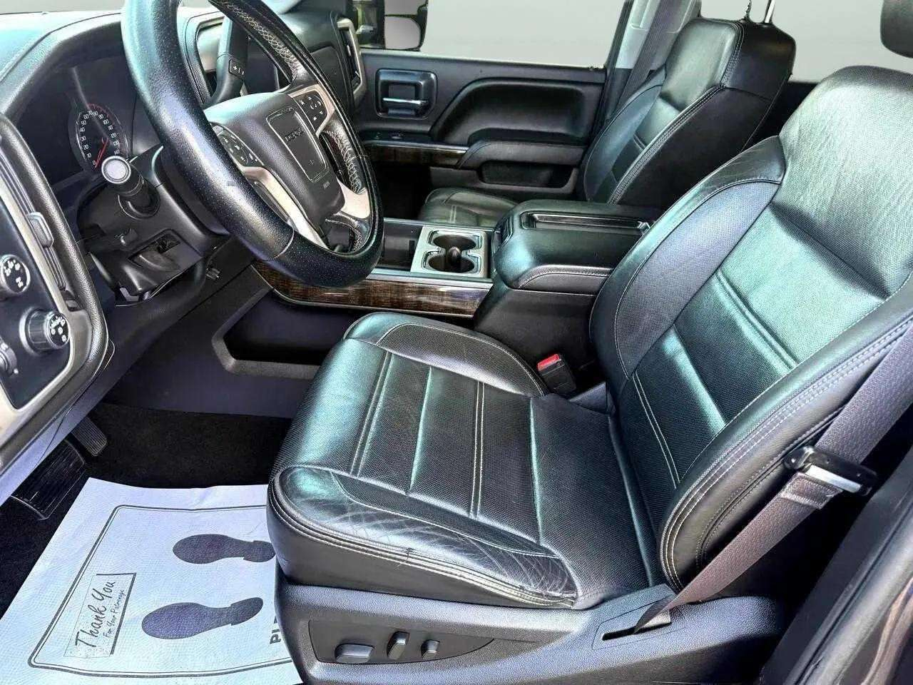 GMC Sierra 2500HD Denali Crew Cab 4WD 2015