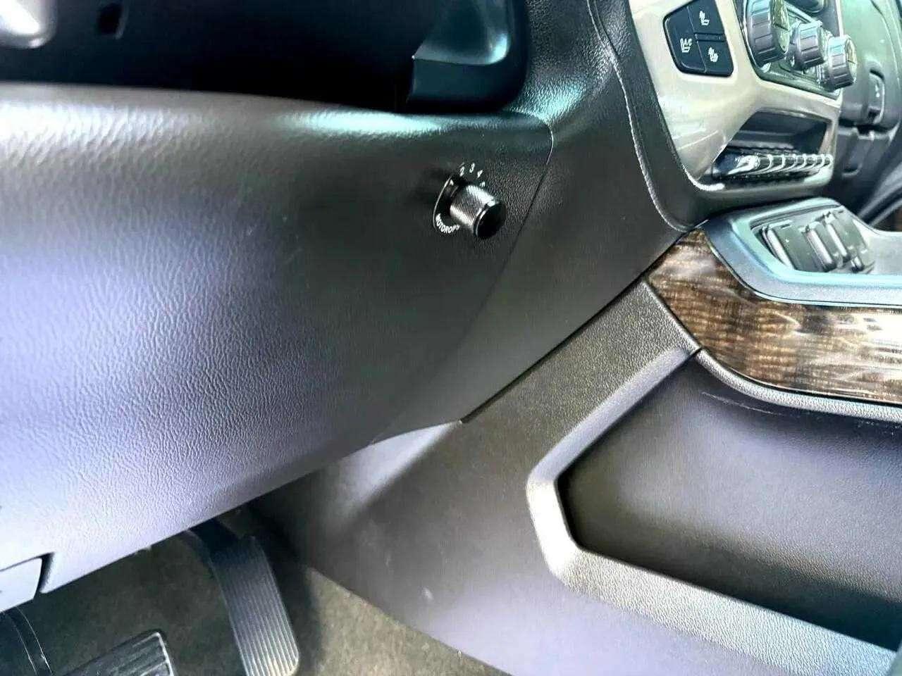 GMC Sierra 2500HD Denali Crew Cab 4WD 2015