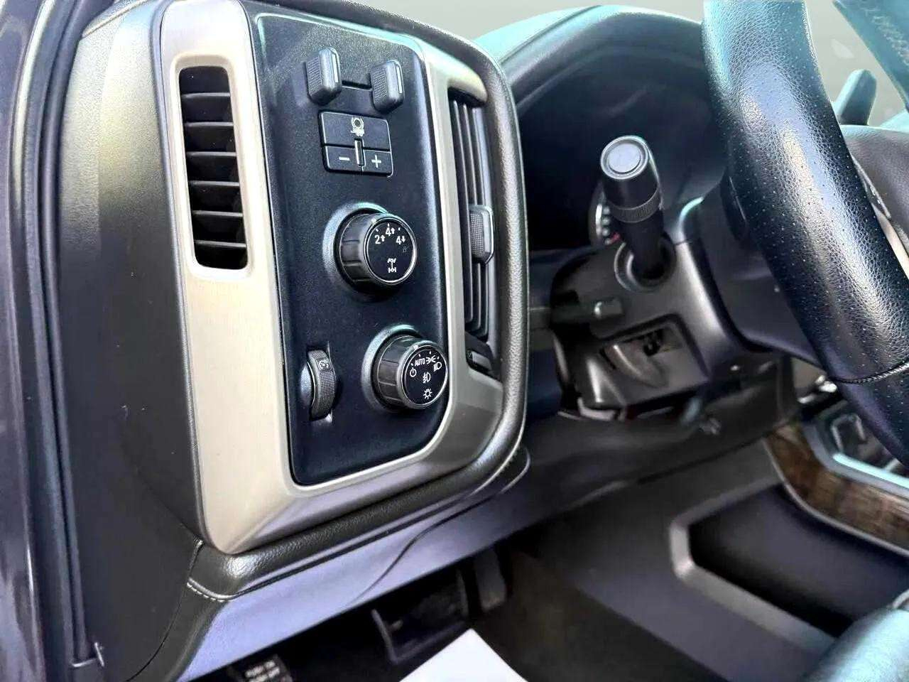 GMC Sierra 2500HD Denali Crew Cab 4WD 2015