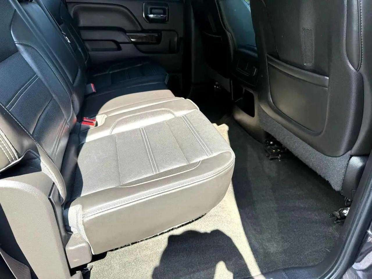 GMC Sierra 2500HD Denali Crew Cab 4WD 2015