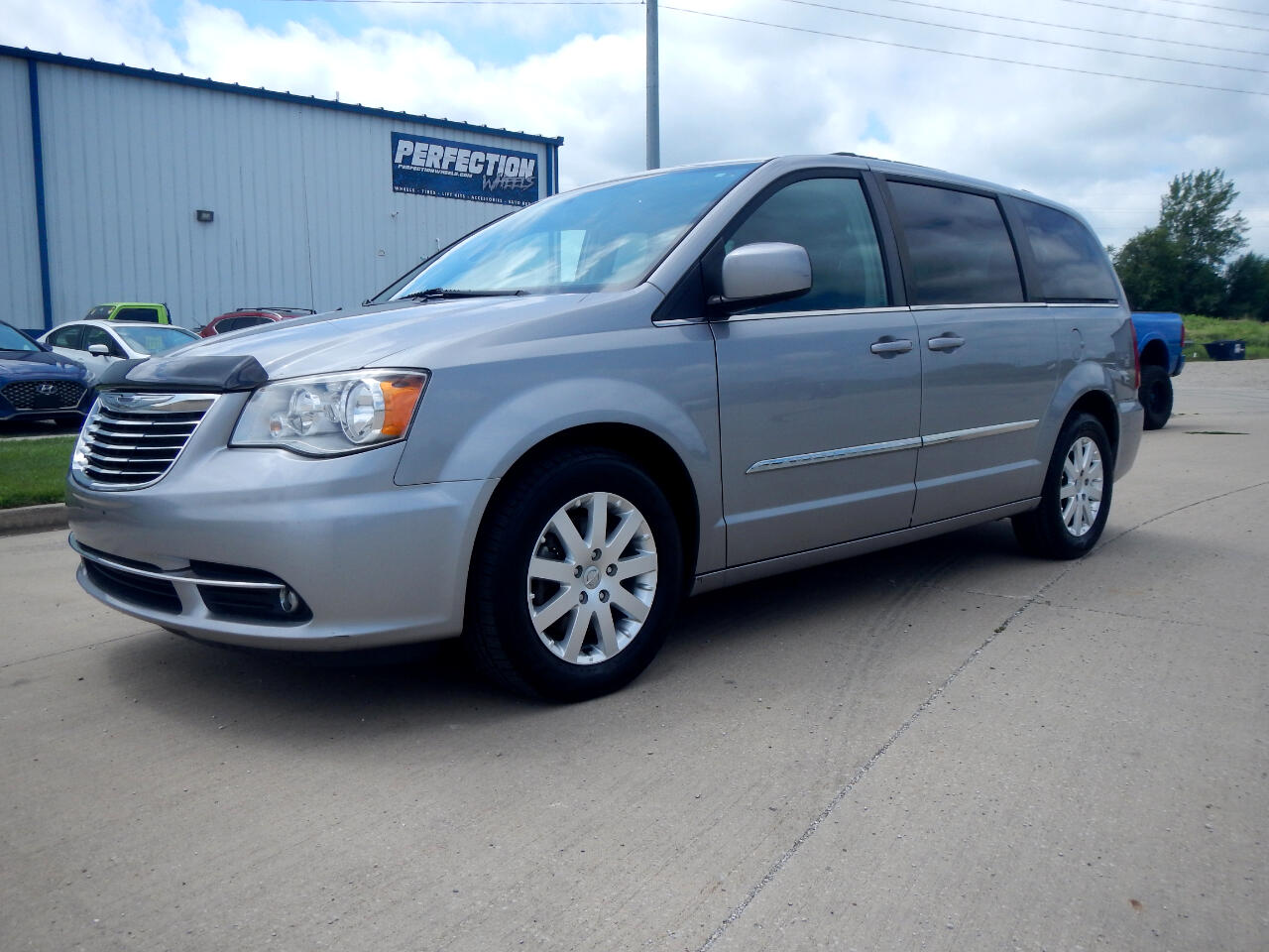 Chrysler Town & Country Touring 2016