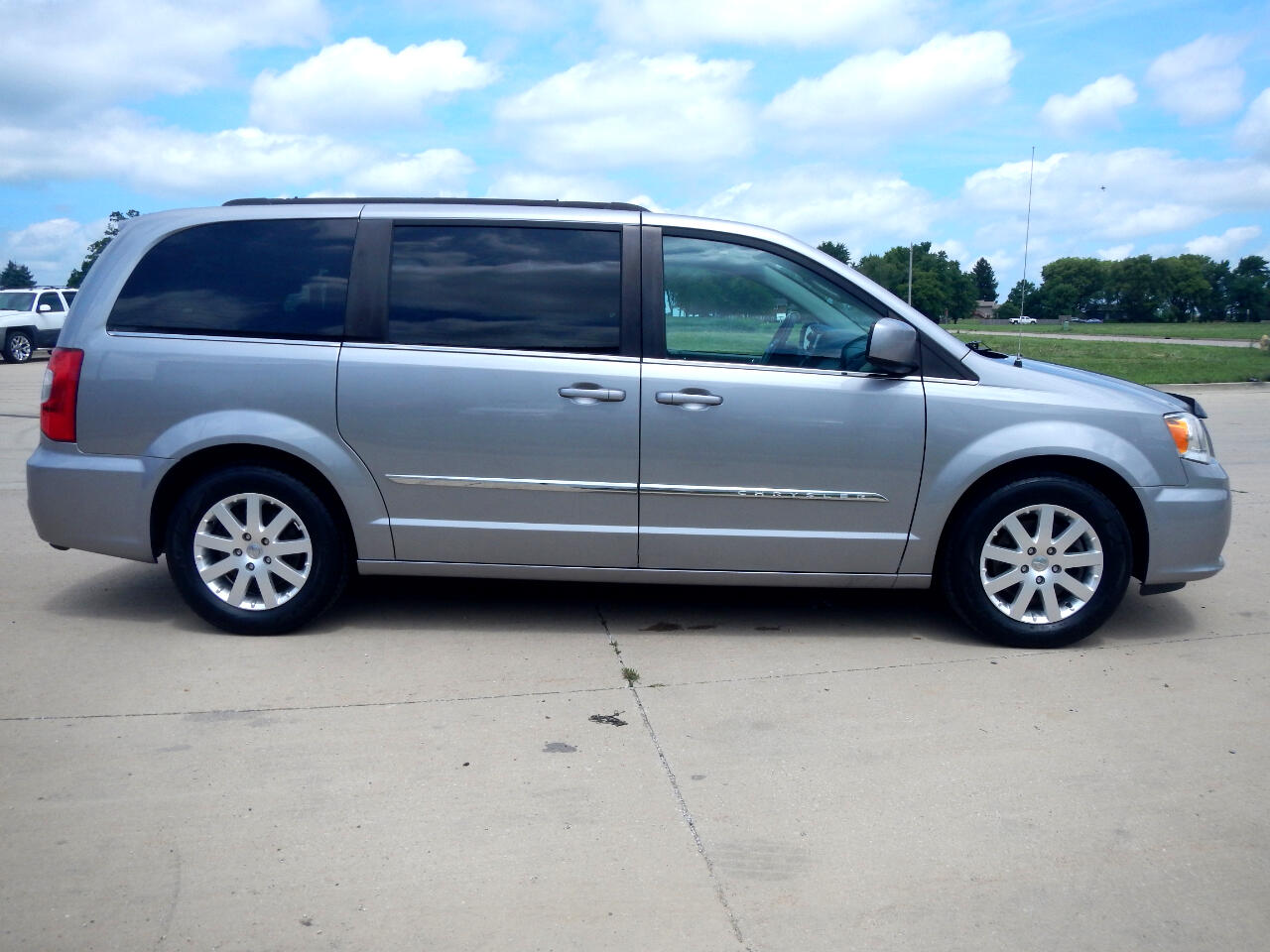 Chrysler Town & Country Touring 2016