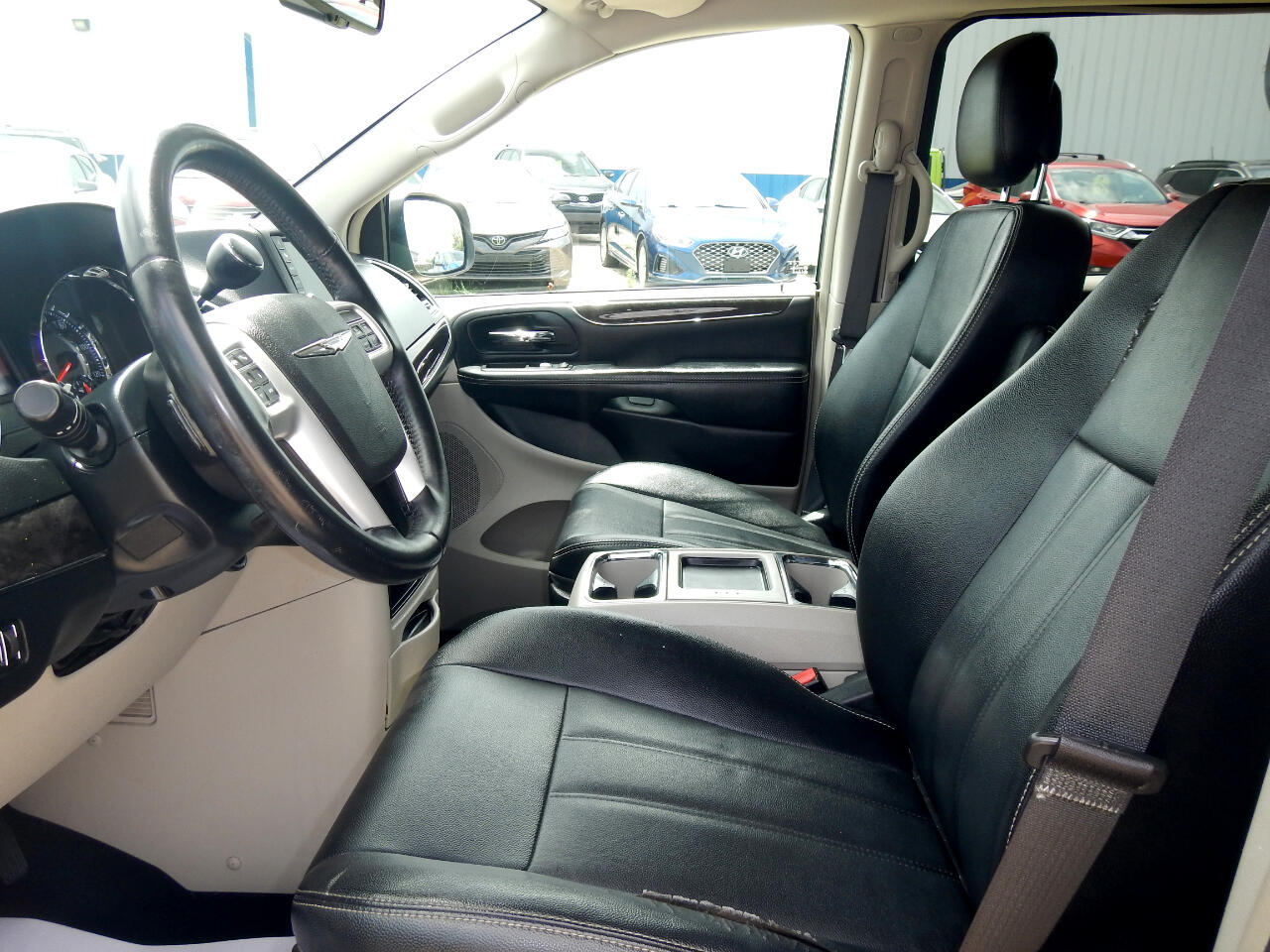 Chrysler Town & Country Touring 2016