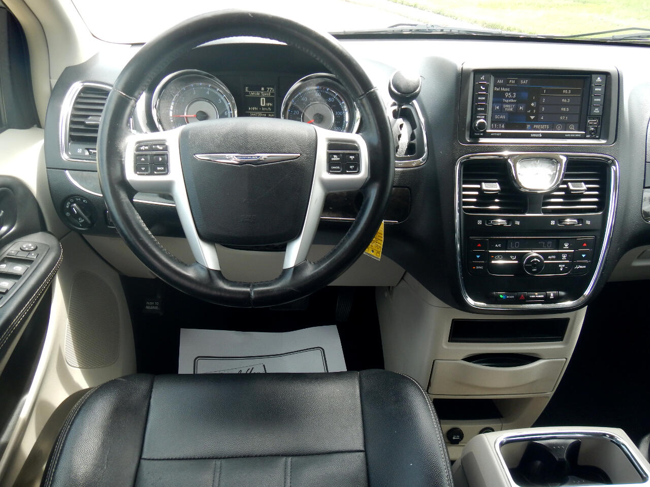 Chrysler Town & Country Touring 2016