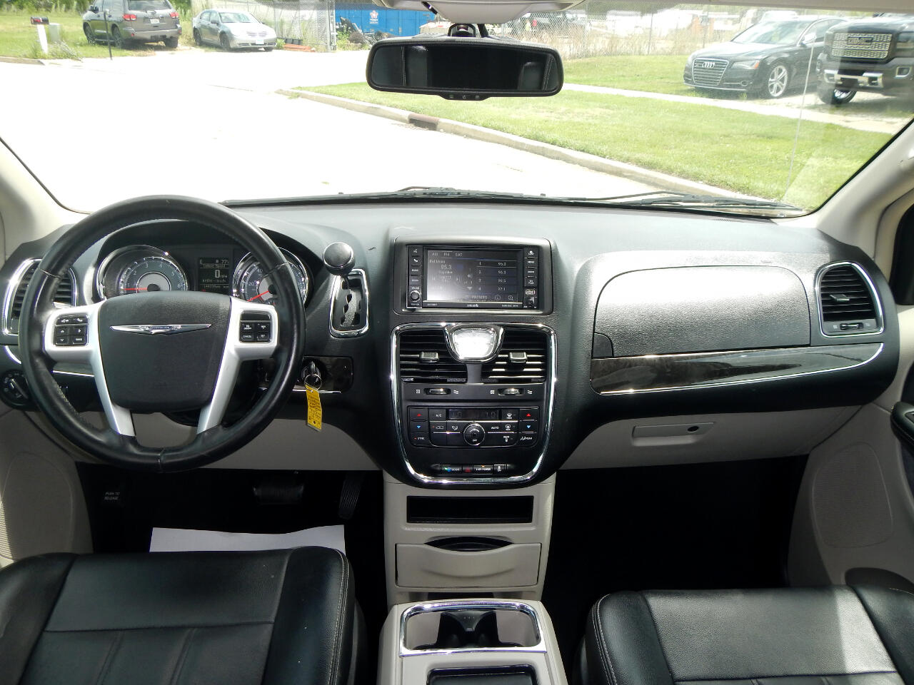 Chrysler Town & Country Touring 2016