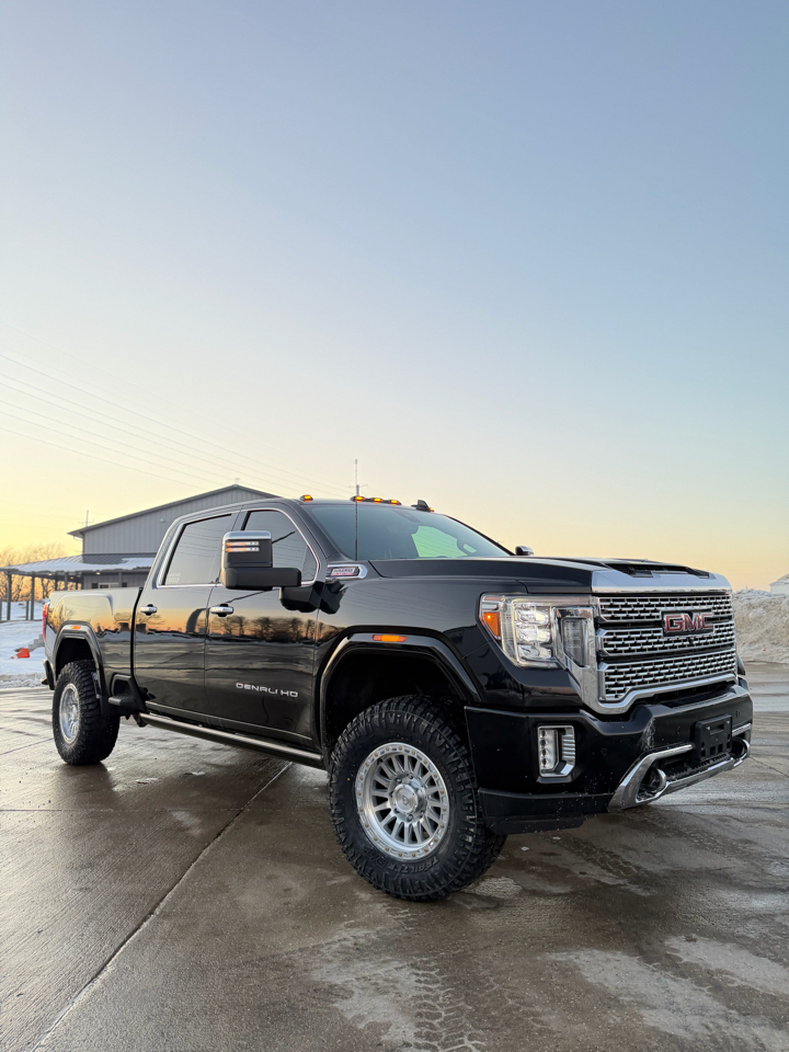 GMC Sierra 2500HD Denali Crew Cab 4WD SB 2023
