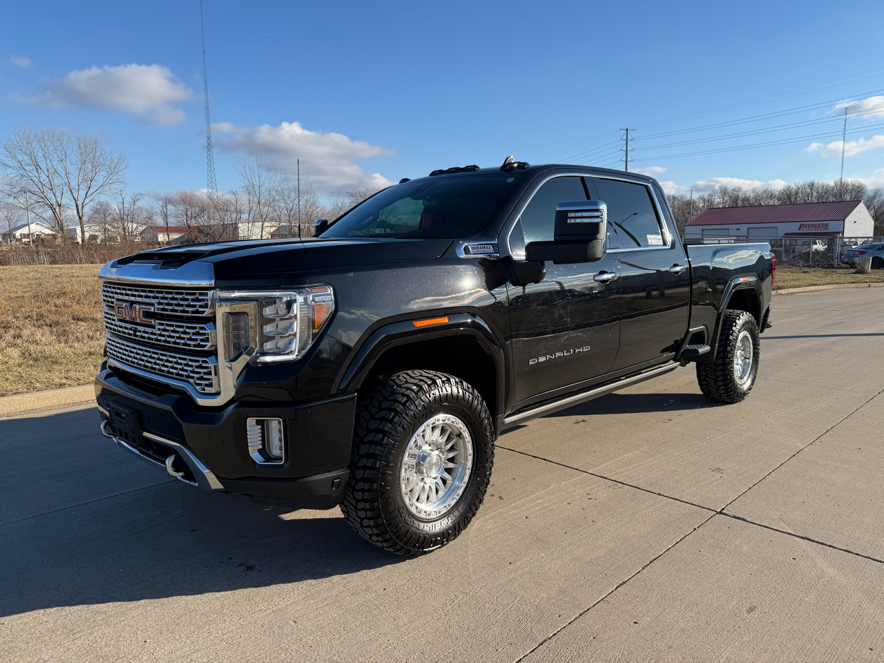 GMC Sierra 2500HD Denali Crew Cab 4WD SB 2023