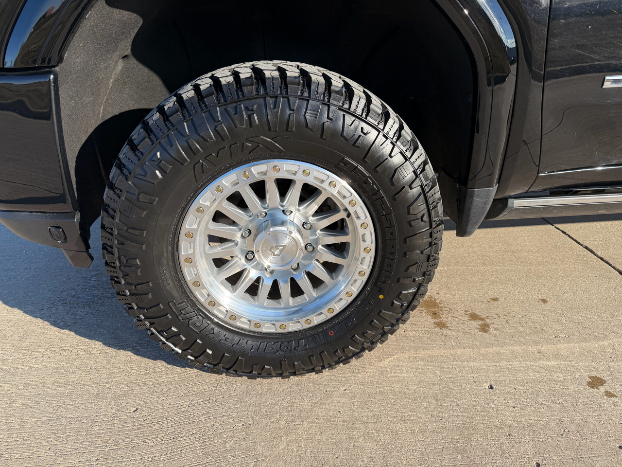 GMC Sierra 2500HD Denali Crew Cab 4WD SB 2023