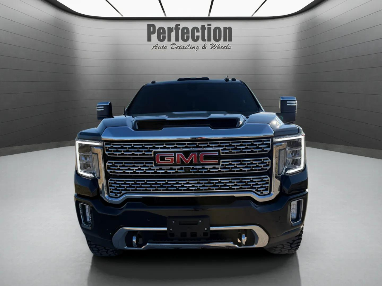 GMC Sierra 2500HD Denali Crew Cab 4WD SB 2023