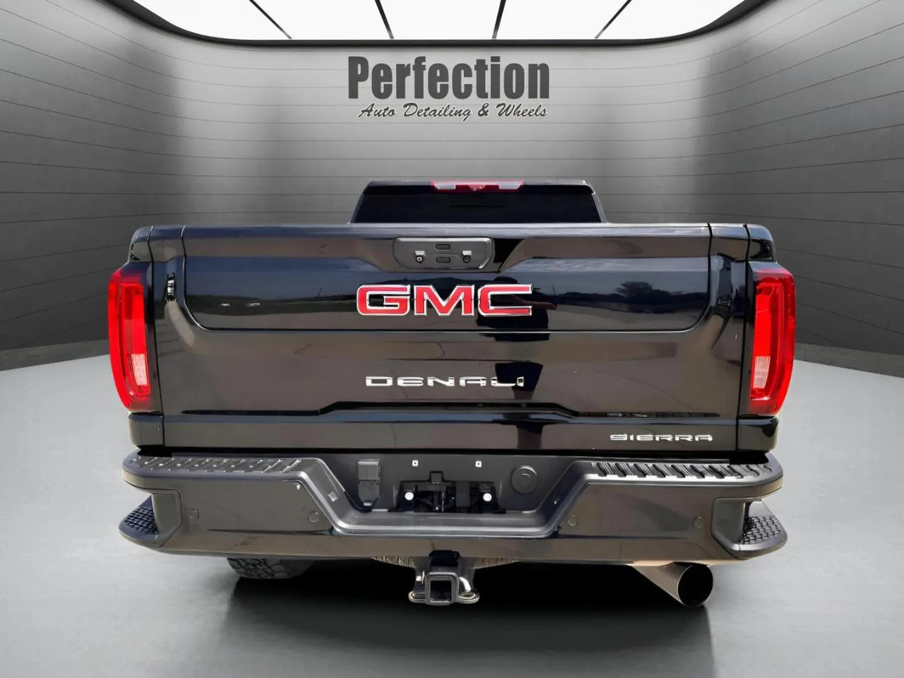 GMC Sierra 2500HD Denali Crew Cab 4WD SB 2023
