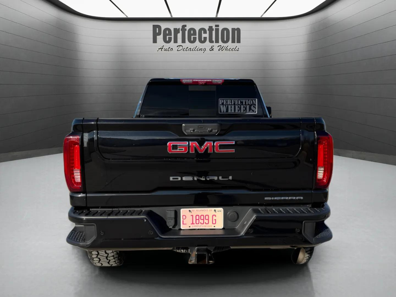 GMC Sierra 2500HD Denali Crew Cab 4WD SB 2023