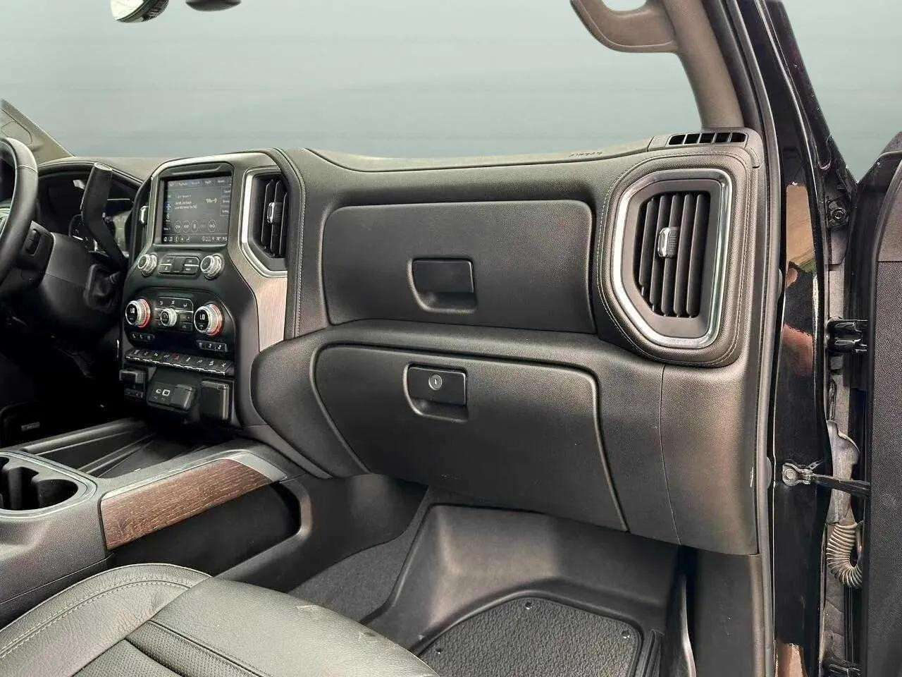 GMC Sierra 2500HD Denali Crew Cab 4WD SB 2023