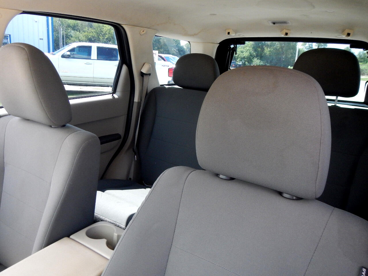 2010 Ford Escape XLS photo 12