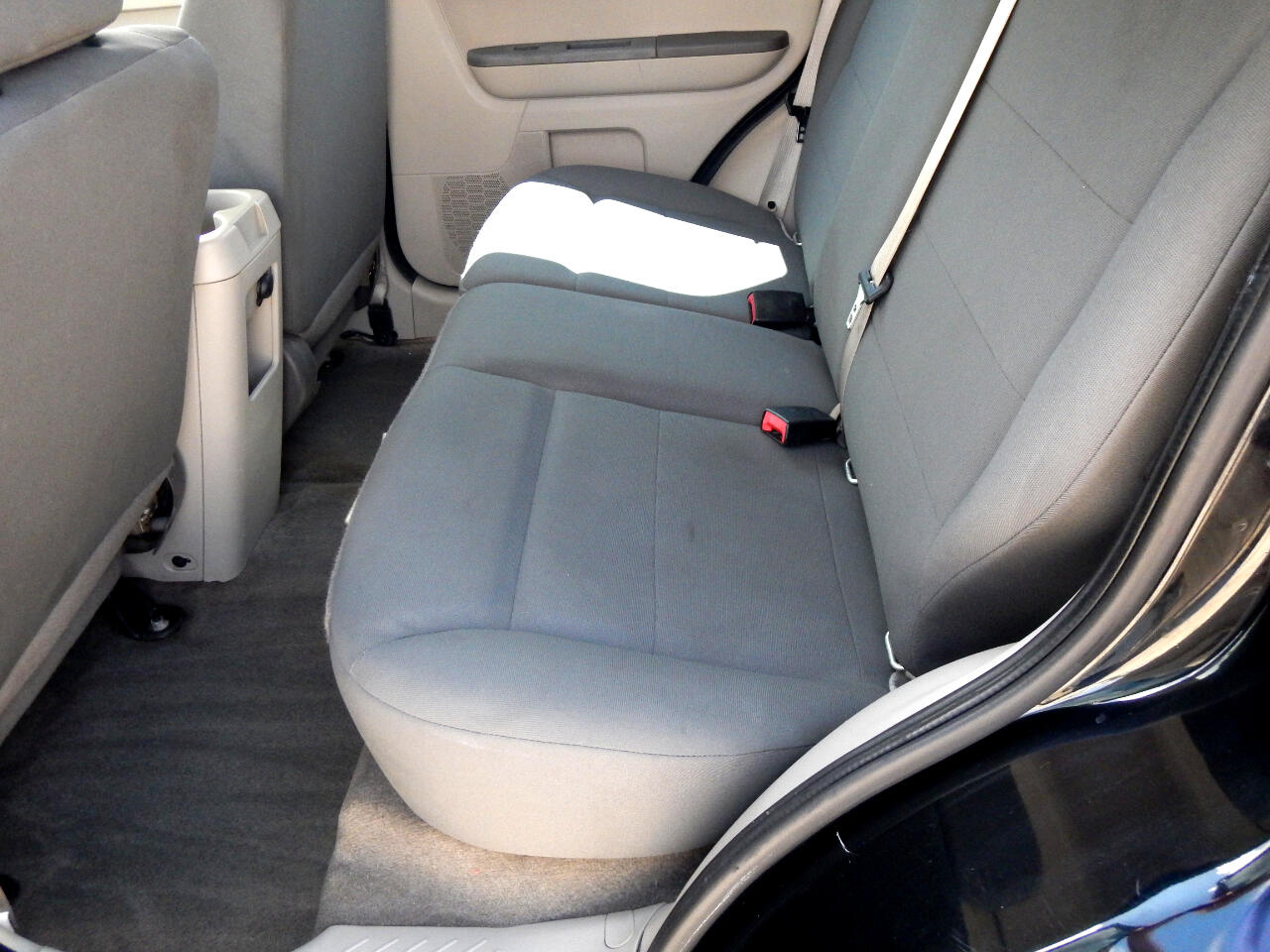 2010 Ford Escape XLS photo 14