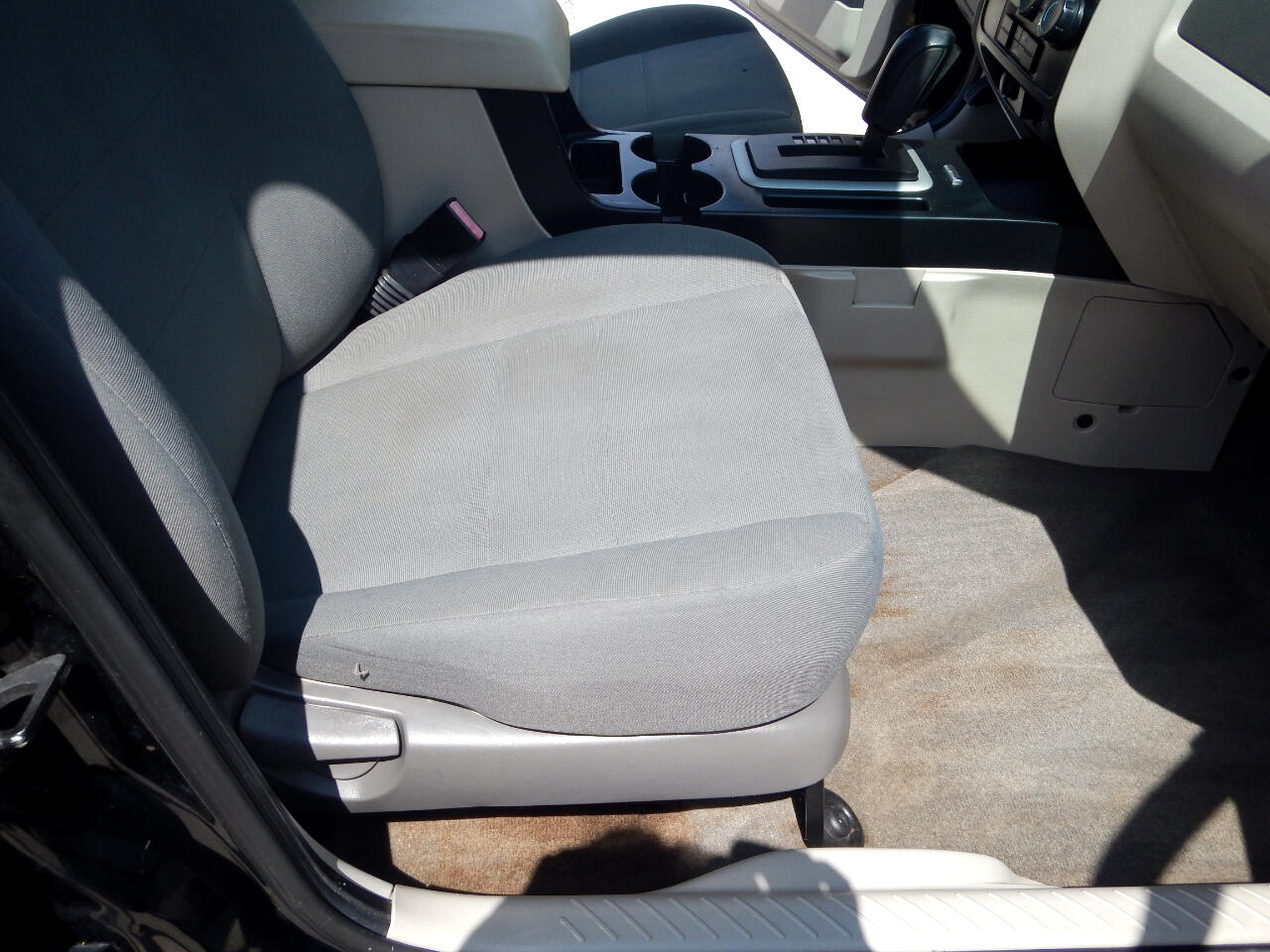 2010 Ford Escape XLS photo 20