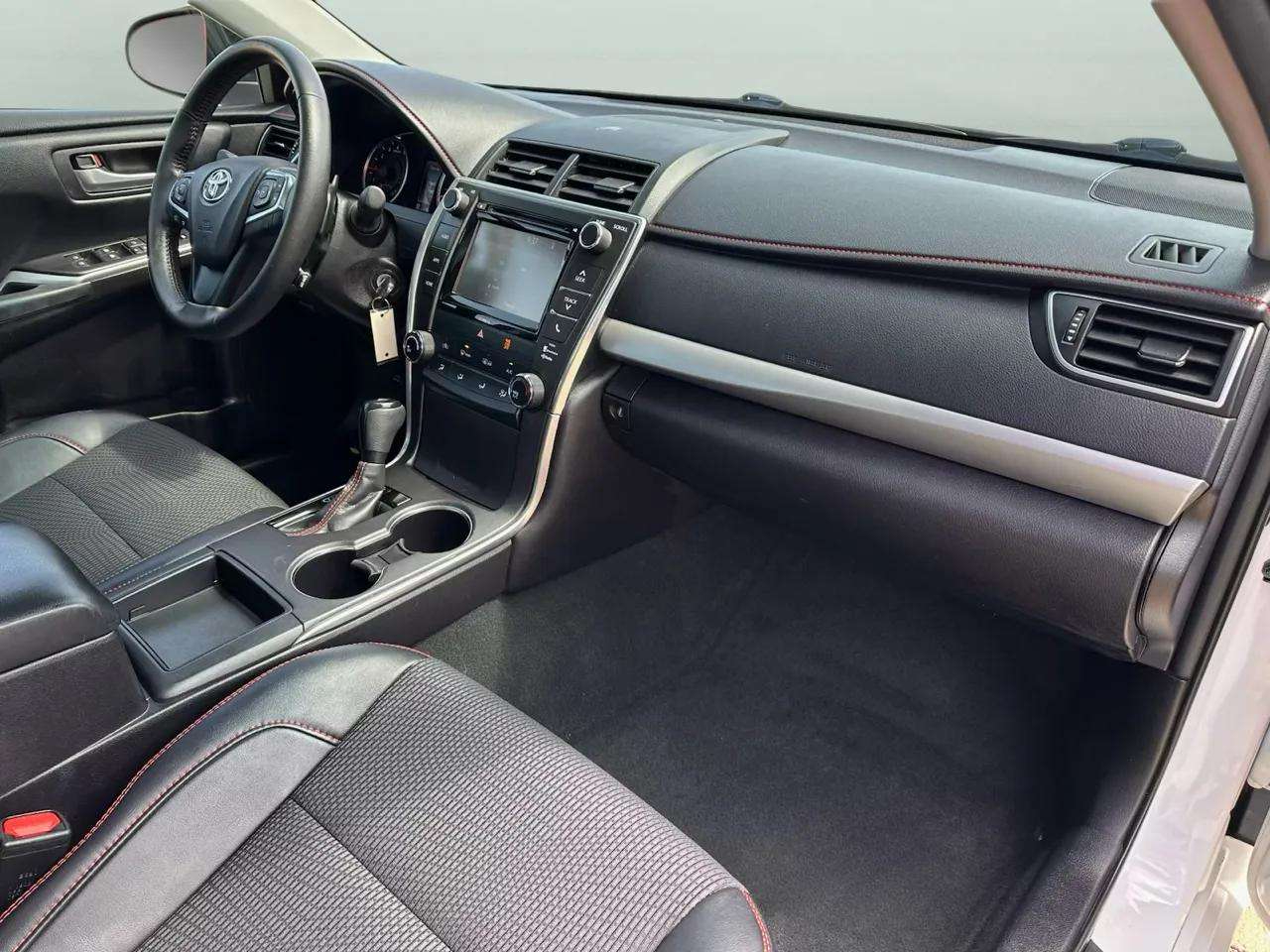 Toyota Camry XLE 2016