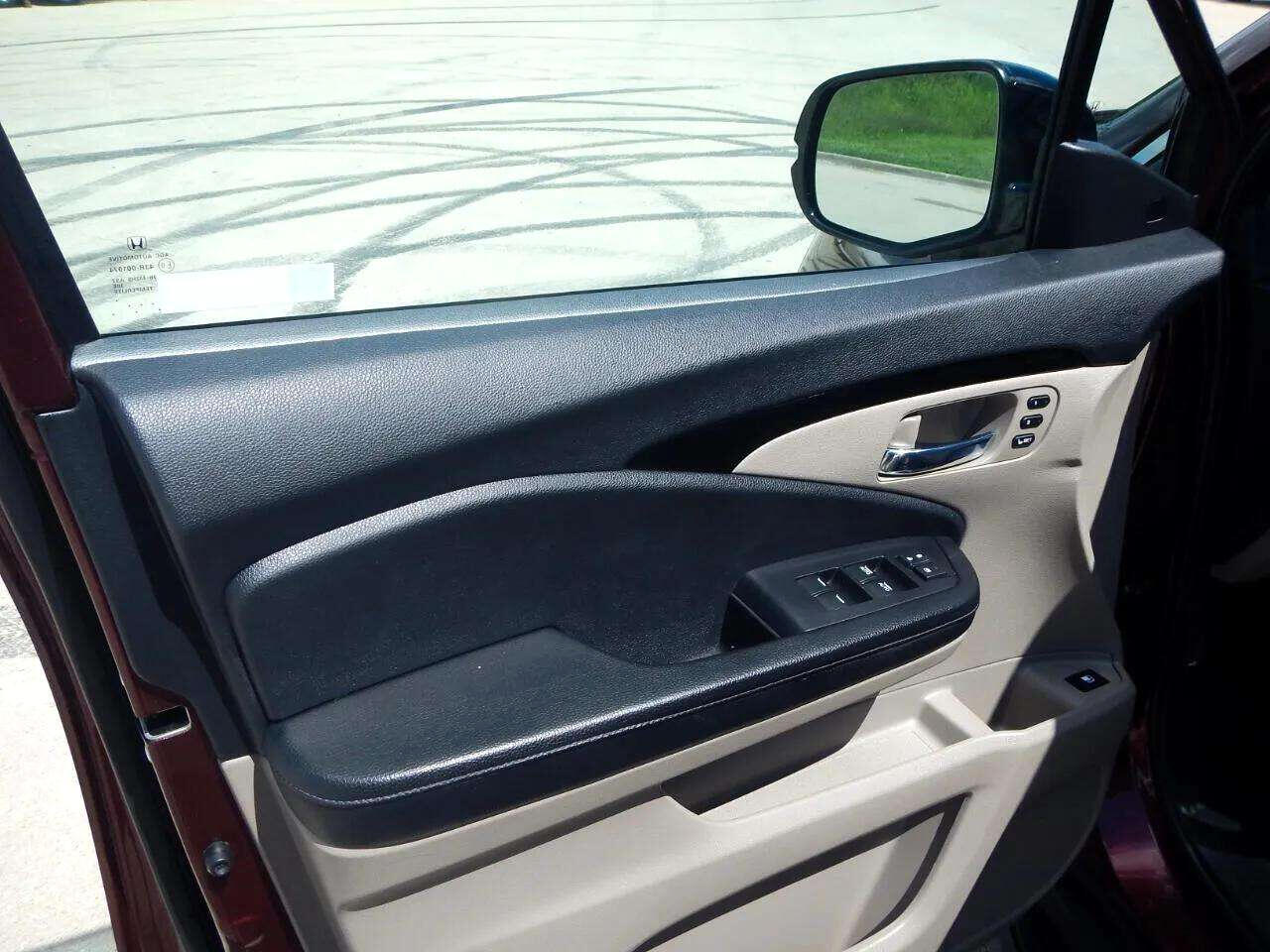 2019 Honda Ridgeline RTL-E photo 9