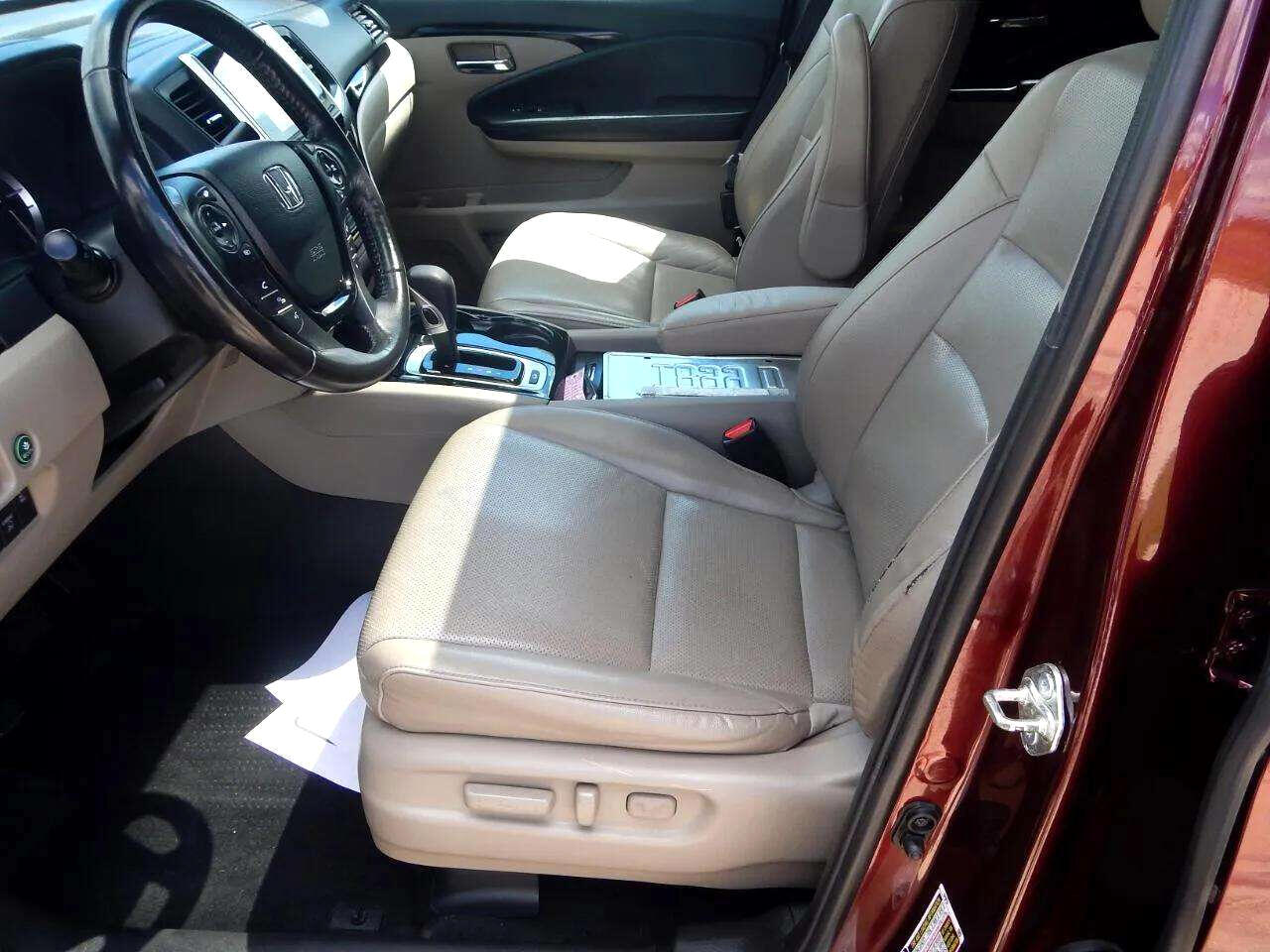 2019 Honda Ridgeline RTL-E photo 10