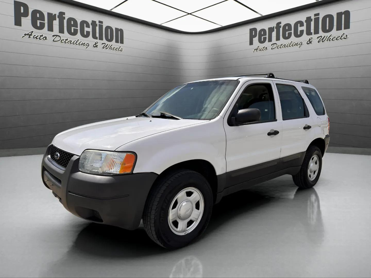 Ford Escape XLS 2WD 2004
