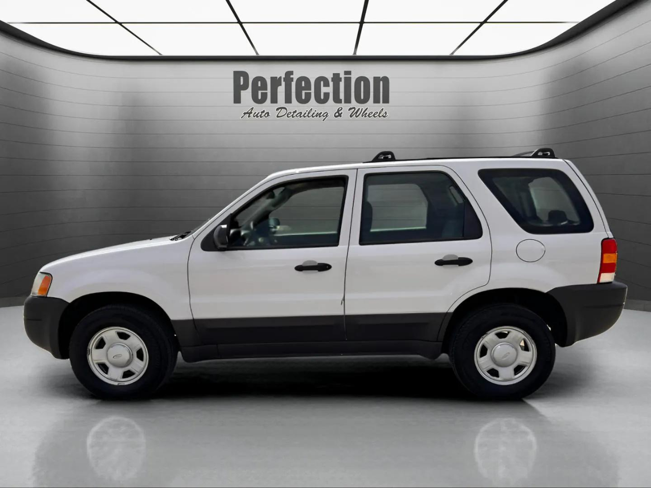 Ford Escape XLS 2WD 2004