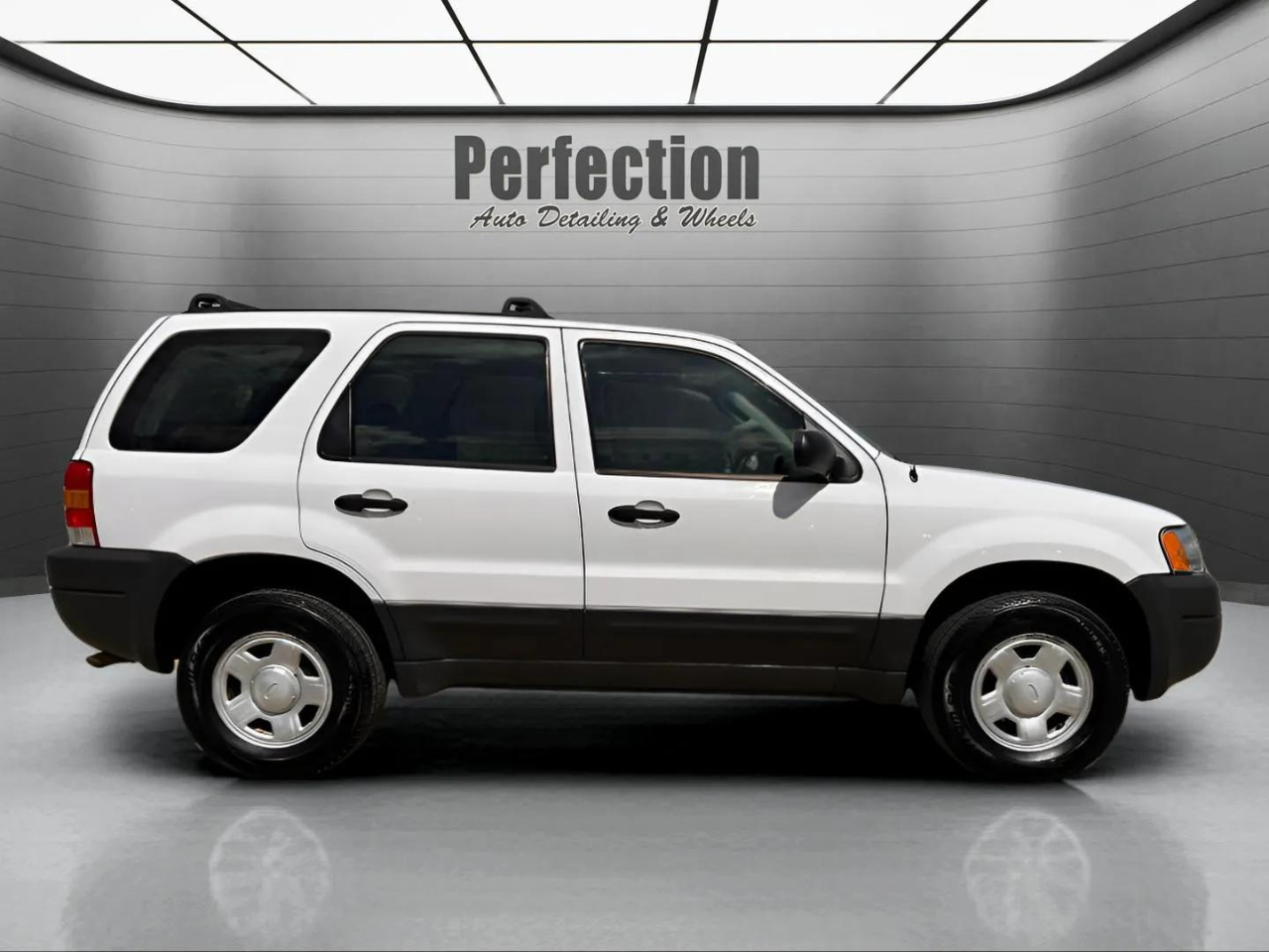 Ford Escape XLS 2WD 2004