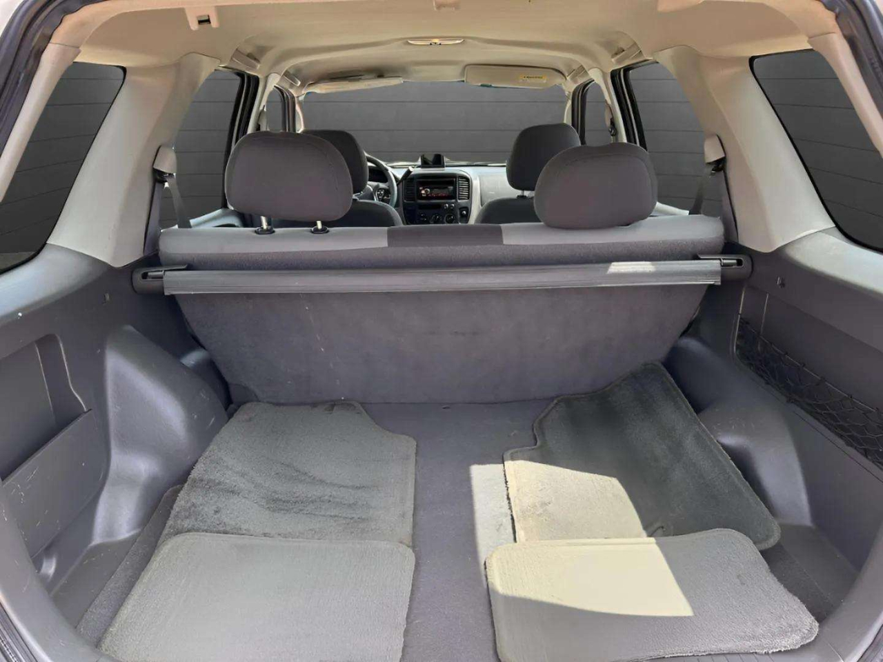 Ford Escape XLS 2WD 2004